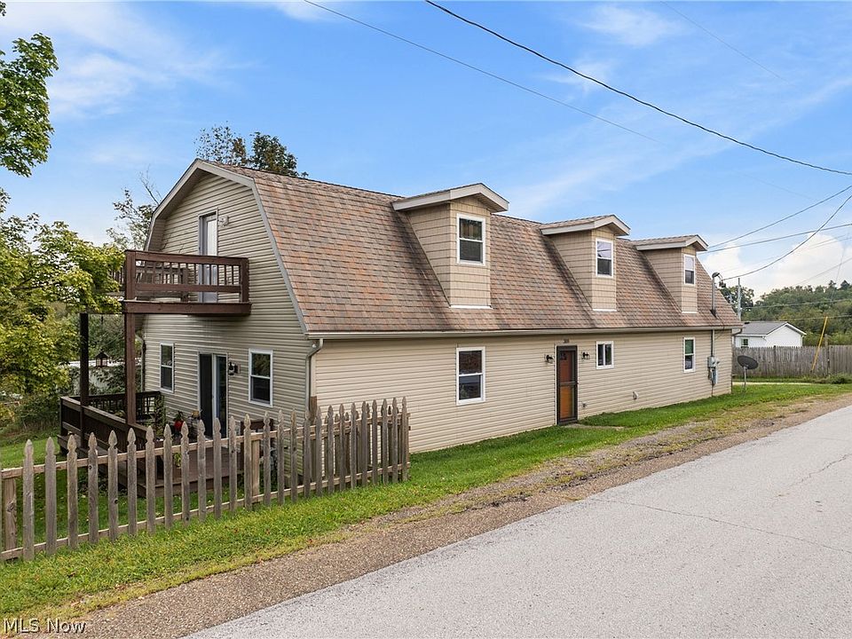 1st image of 308 Carl St
