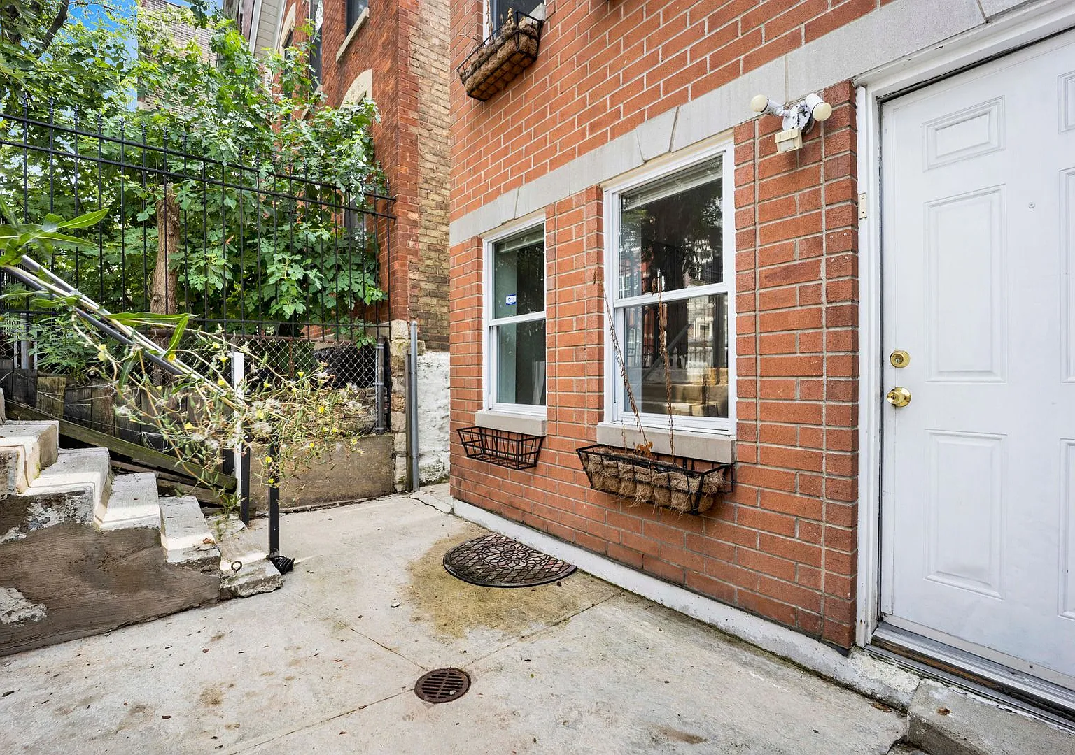 1649 W. 21st St — Photo 4