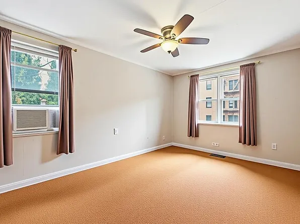 67-87 Booth St #4C, Forest Hills, NY 11375