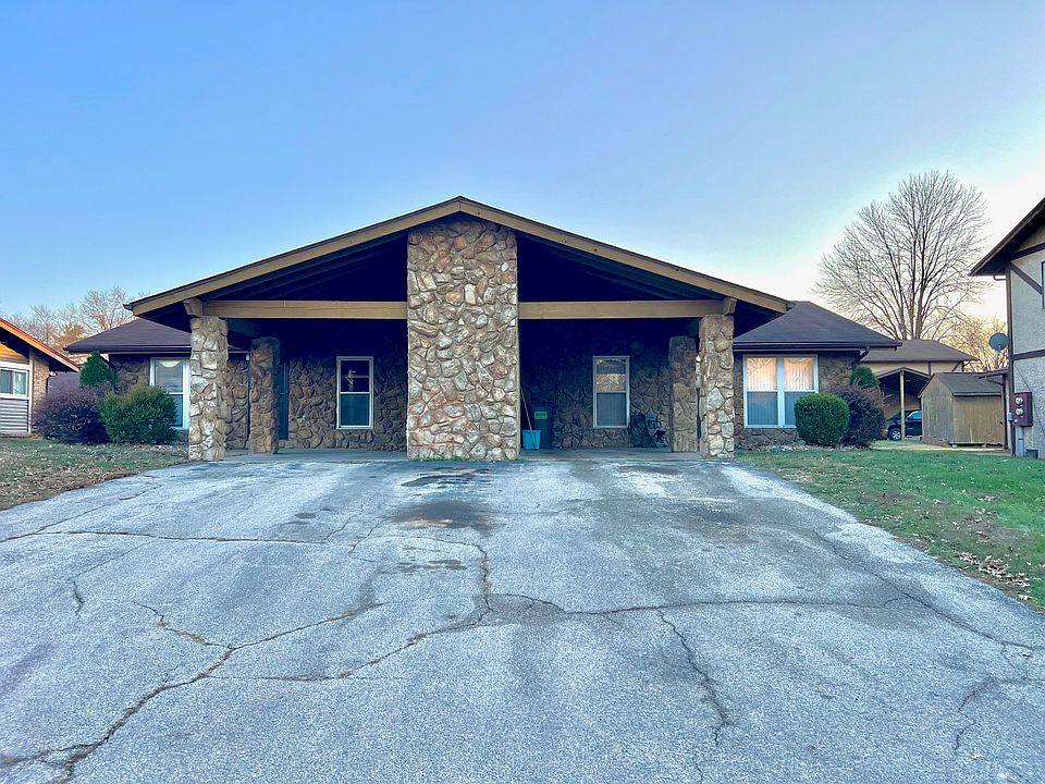 1st image of 18 Kingsway Dr #18