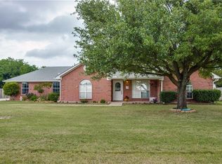 605 Fawn Trl, Tioga, TX 76271