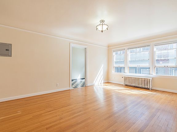 2nd image of 409 10th Ave #303