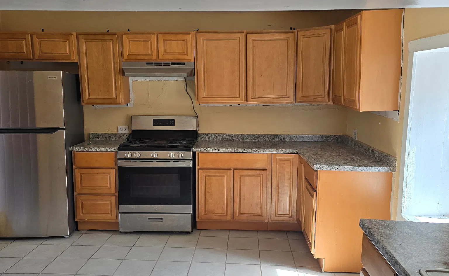 2 bed, 1218 sqft, $1,900 — Photo 2