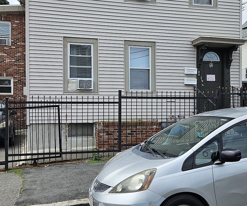 1st image of 12 Warren St