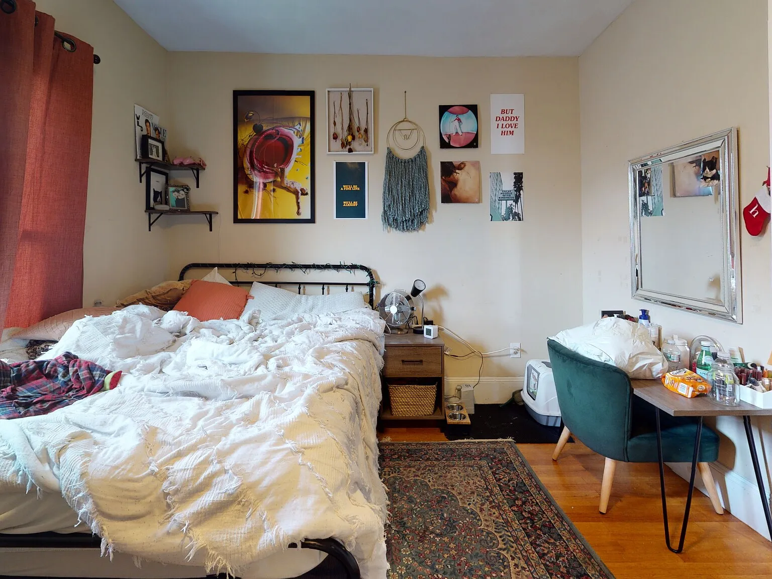 4 bed, 1100 sqft, $3,275 — Photo 2