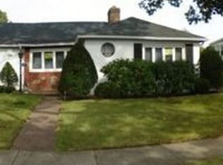 191 Ash St, Valley Stream, NY 11580