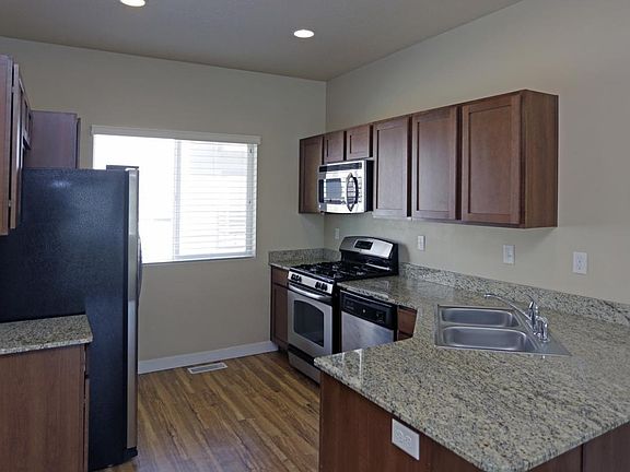 2nd image of 3801 W Summer Bluff Ln