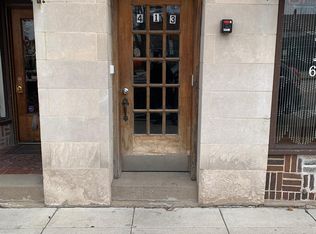 413 N Main St APT 22, Glen Ellyn, IL 60137