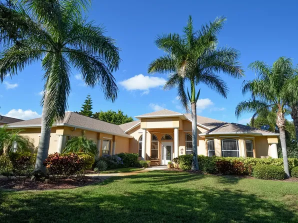 740 Carriage Ln, Merritt Island, FL 32952