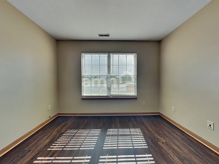 511 Zephyr Way — Photo 8