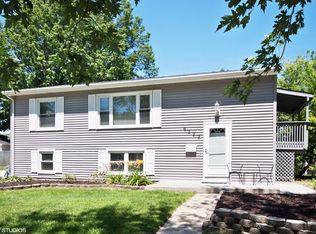 9222 Fairway Dr, Orland Park, IL