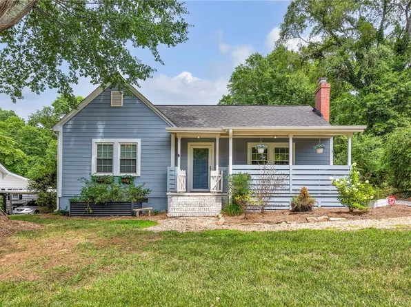 114 Glassy Mountain St, Pickens, SC 29671