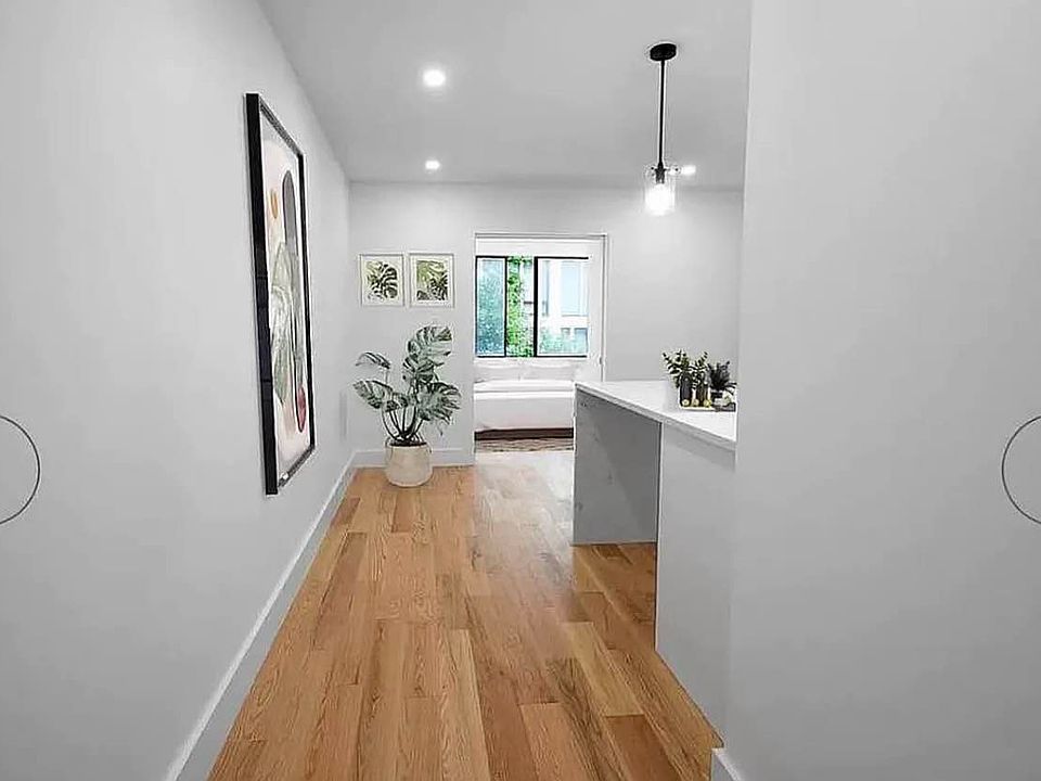 1st image of 20 E 22nd St APT 3A