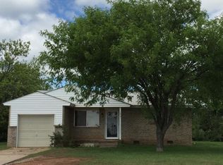 1521 W Danforth Rd, Edmond, OK 73003