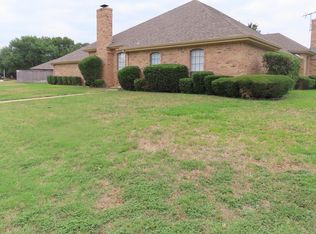 4833 South Dr W, Fort Worth, TX 76132