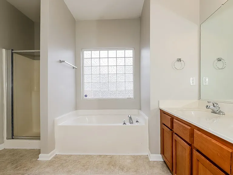 2 Red Brush Ct — Photo 11