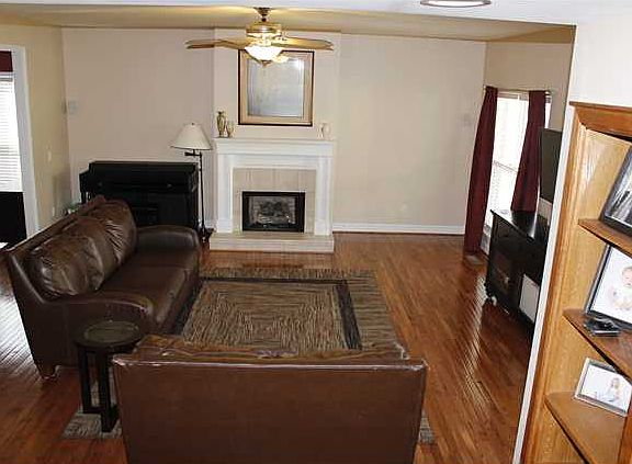 5th image of 9534 Homewood Cir