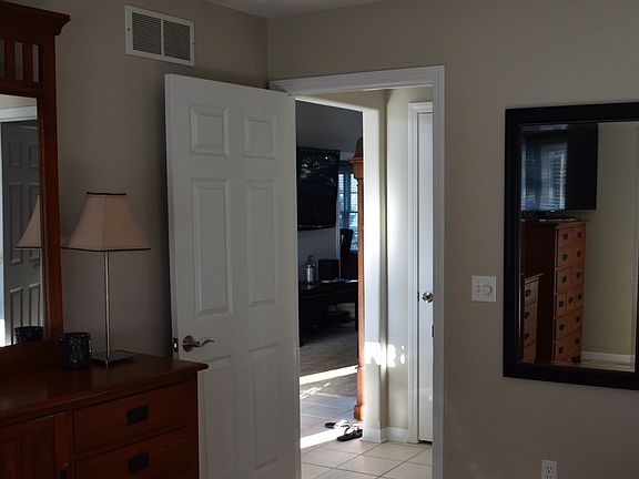 5th image of 1618 Viking Dr