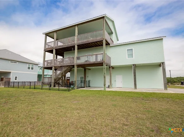 108 Koinonia Ct, Port O Connor, TX 77982