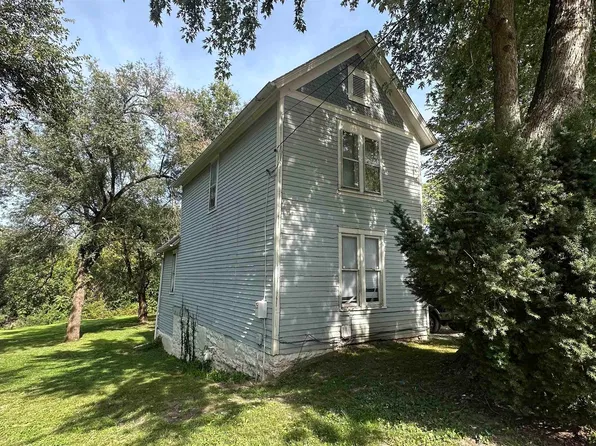 327-329 Locust St, Quincy, IL 62301