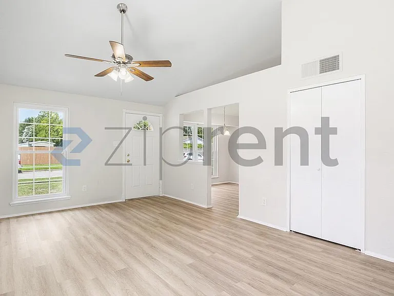 24010 Four Sixes Ln — Photo 6