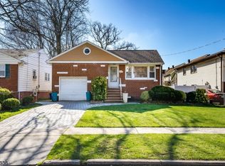 369 W 3rd Ave, Roselle, NJ 07203