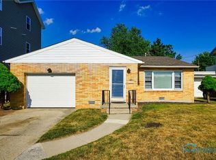 821 Franklin Ave, Findlay, OH 45840