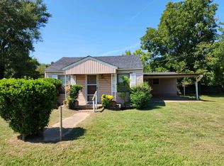 319 Lowe St, Palestine, TX 75803