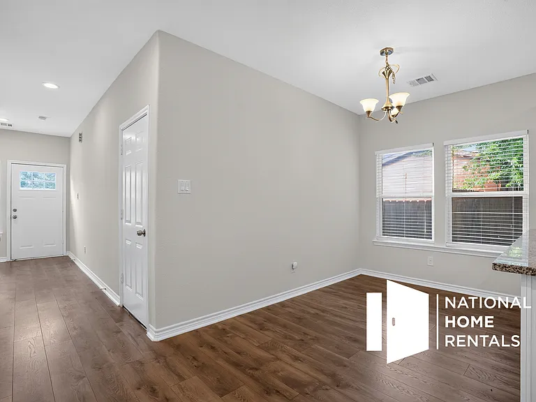 16658 E Lynbrook — Photo 2
