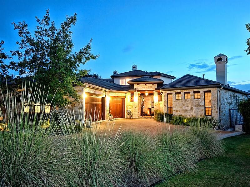 1st image of 4 Hedgefield Ct