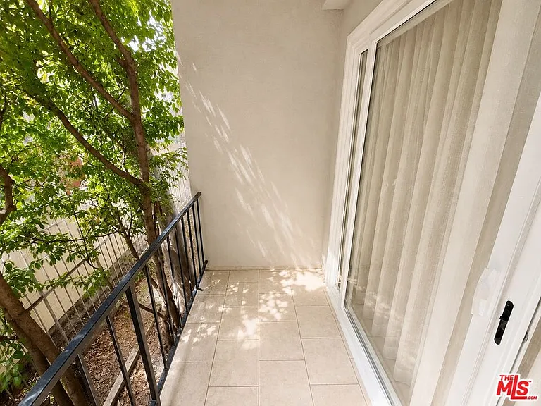 5870 Green Valley Cir #129 — Photo 11
