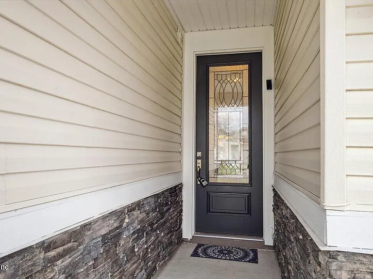 1120 Persimmon Dr — Photo 4