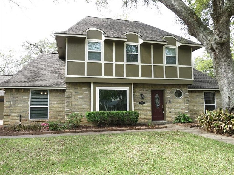 1st image of 217 Huckleberry Dr