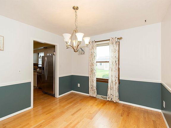5th image of 21870 Shady Hollow Ln