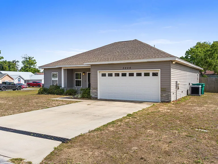 5206 Robins Ct — Photo 41