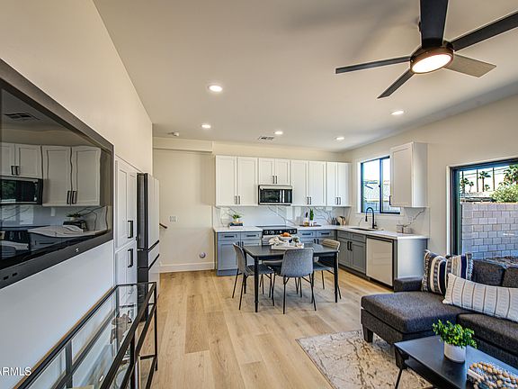 4th image of 920 E Pasadena Avenue