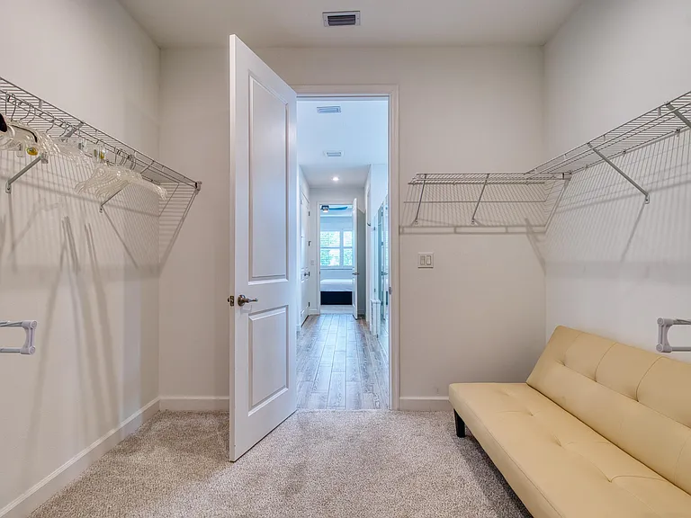 10407 SW Aquila Way — Photo 24