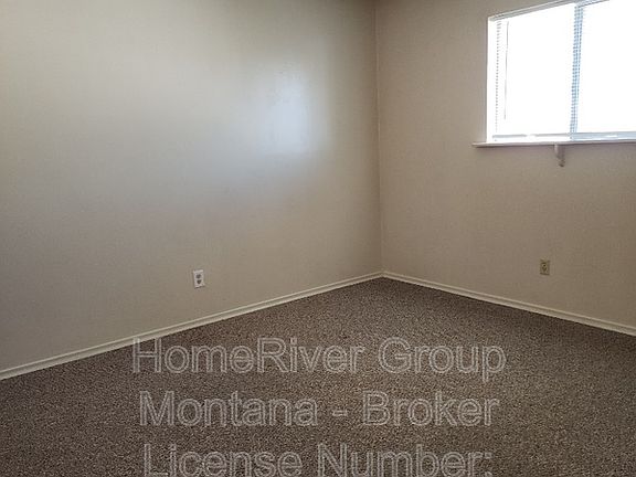 3rd image of 102 Camelot Ct #5