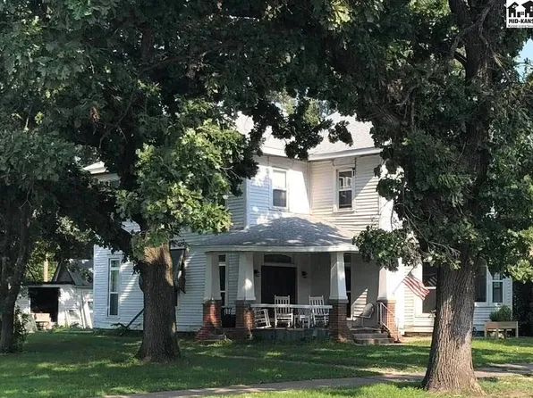 609 Main St, Florence, KS 66851