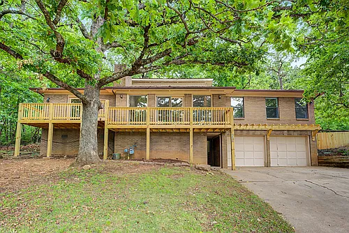 2454 N Karyn Ave Photo 1