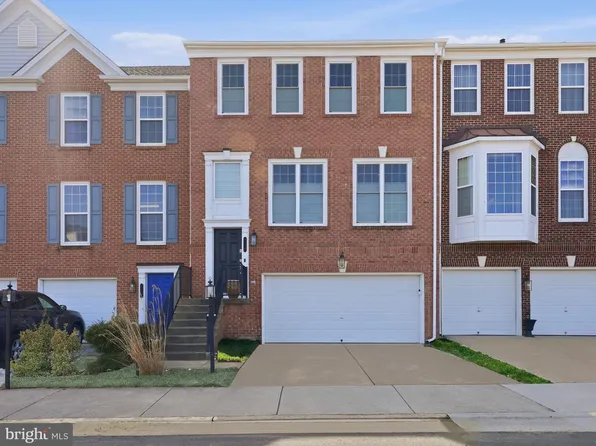 8239 Red Carnation Ct, Lorton, VA 22079