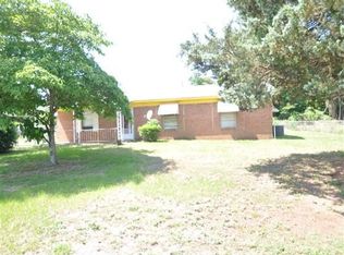 6505 Amanda Cir, Fayetteville, NC 28304