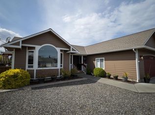 31 Valley Farm Ct, Sequim, WA 98382