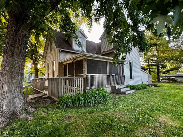 908 W Market St, Crawfordsville, IN 47933