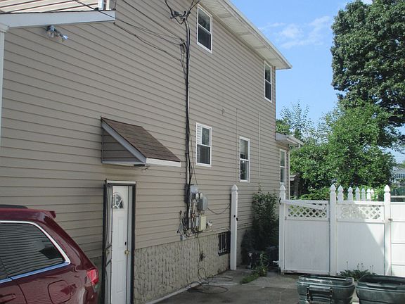 2nd image of 23124 Lansing Ave #1