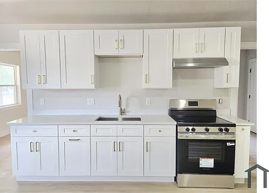 1919 Martin Luther King Jr St S #2 — Photo 3