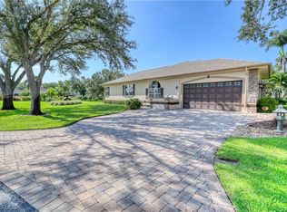 6705 Highland Pines Cir, Fort Myers, FL 33966