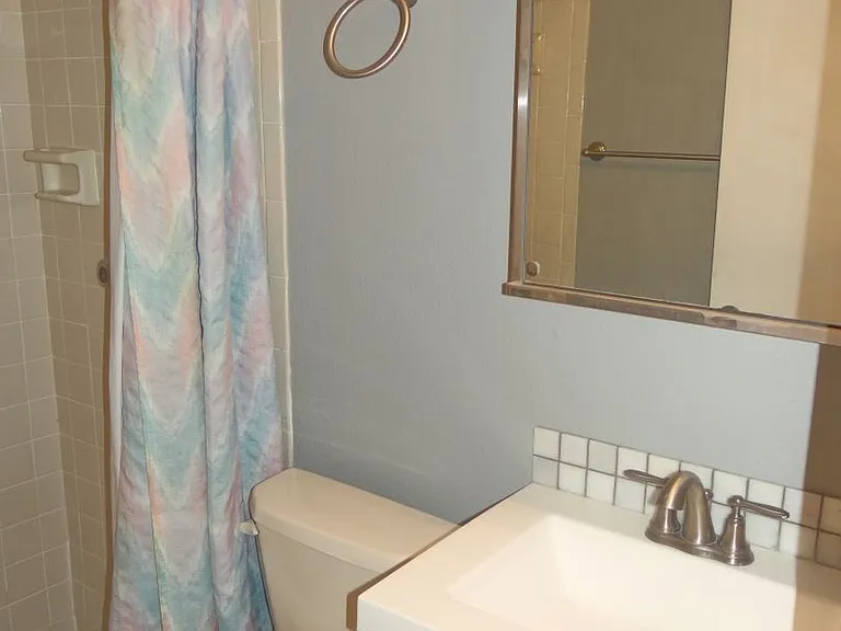 1116 Castlemay Cir — Photo 8