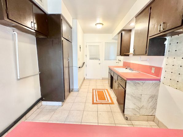 10215 England Ave APT 3