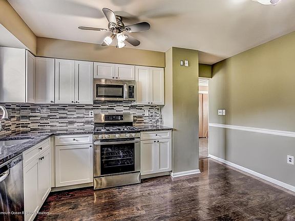5th image of 1801 Westfield St